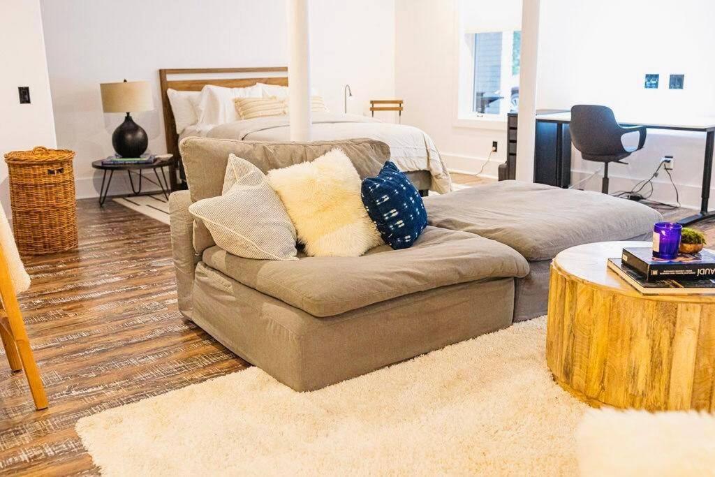 Linda Annex - A Cozy Spot 15 Mins From Noda/uptown